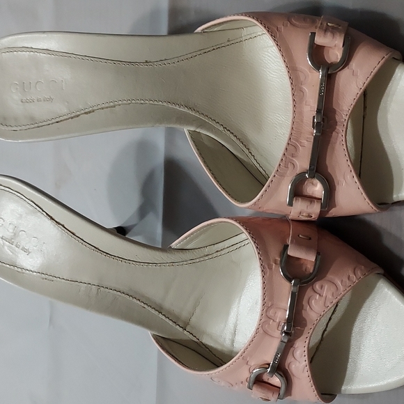 Gucci - Picture 2 of 2